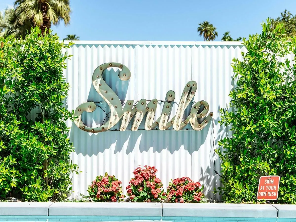 PS Smile Villa Palm Springs 0*,